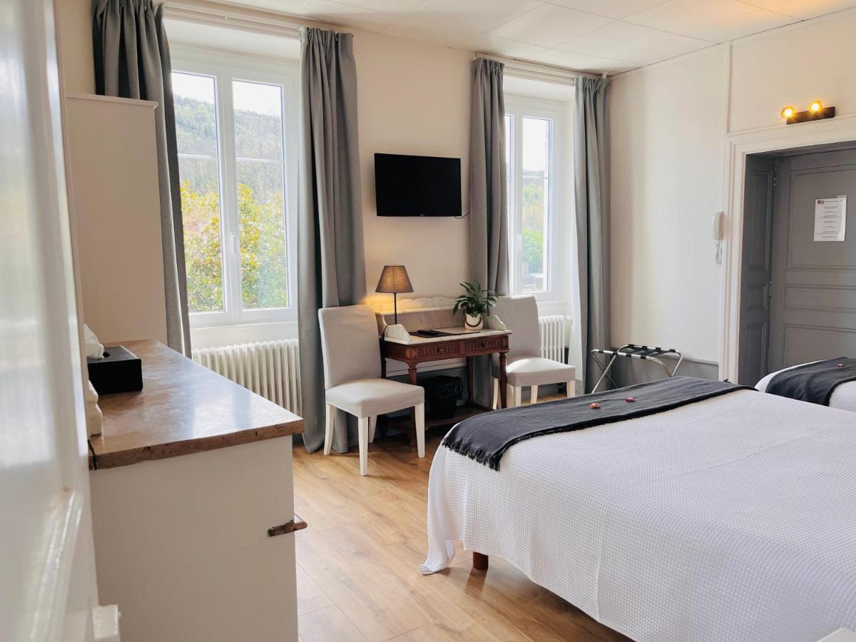 Hotel Restaurant La Desirade Saint-Désirat Exteriör bild