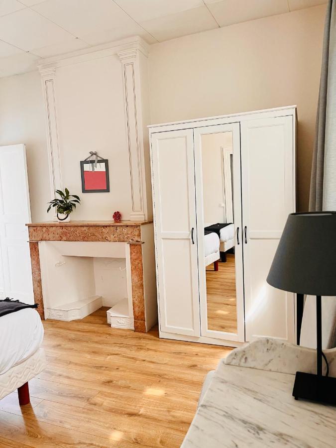 Hotel Restaurant La Desirade Saint-Désirat Exteriör bild