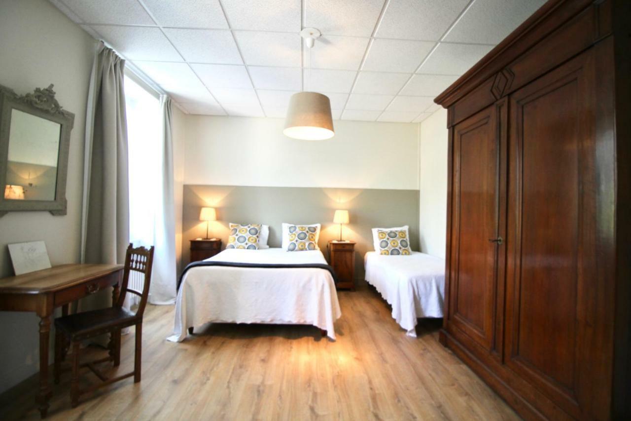 Hotel Restaurant La Desirade Saint-Désirat Exteriör bild